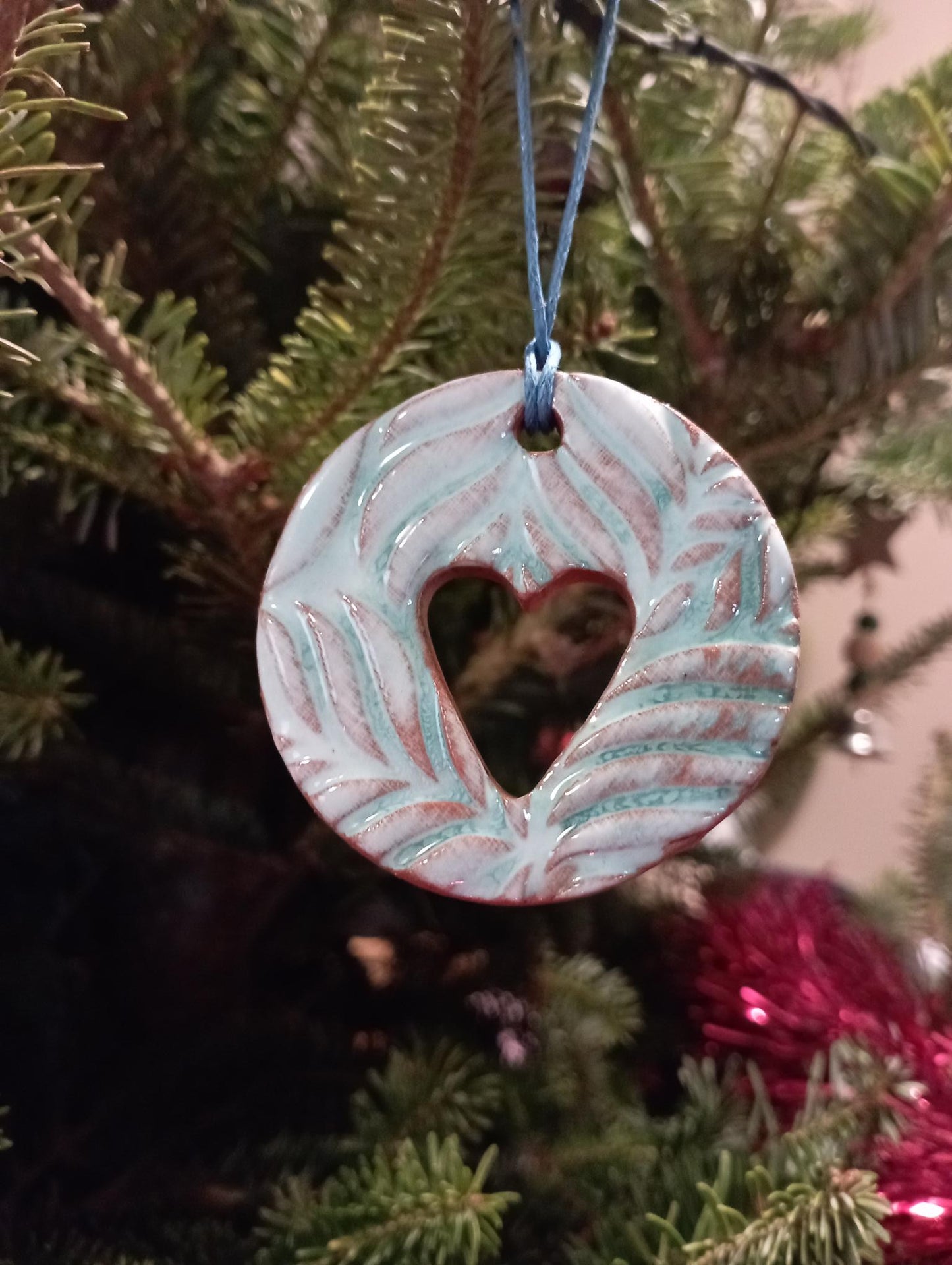 Baumschmuck Herze aus Steingut